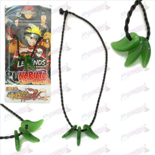 Naruto a repéré trois collier de jade crochet